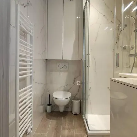 Apartman Calme Et Climatise Au Coeur De Cannes