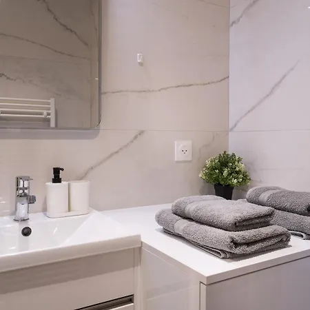 Calme Et Climatise Au Coeur De