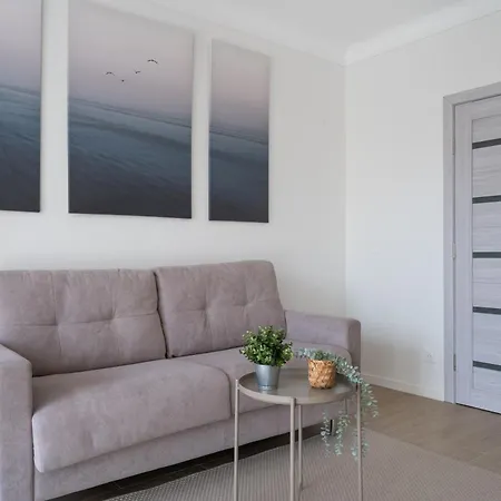 Calme Et Climatise Au Coeur De *