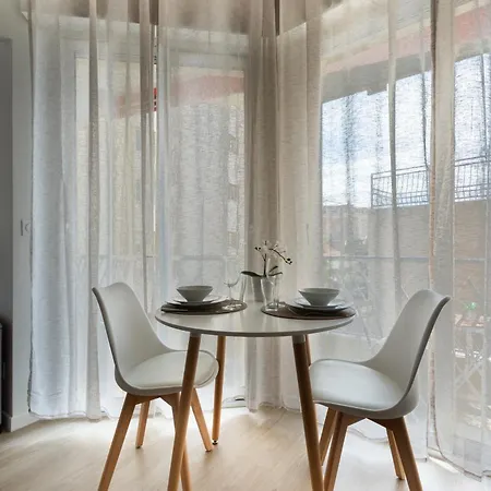 Apartman Calme Et Climatise Au Coeur De *